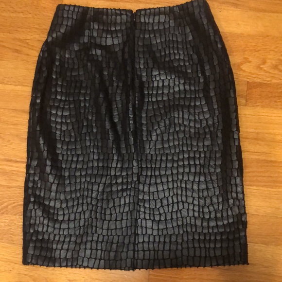 Anne Klein Women's Faux Leather Brooklyn Heights Skirt  Size 4 - Picture 3 of 14